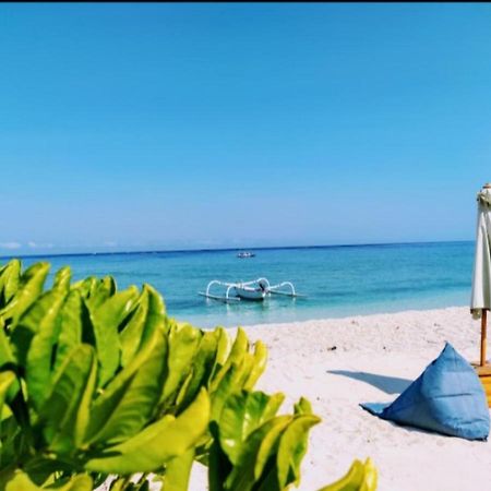 Sunset Beach Bungalow Gili Meno Exterior photo