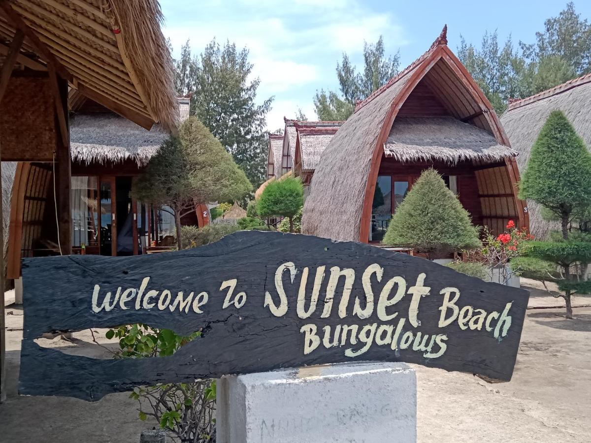Sunset Beach Bungalow Gili Meno Exterior photo